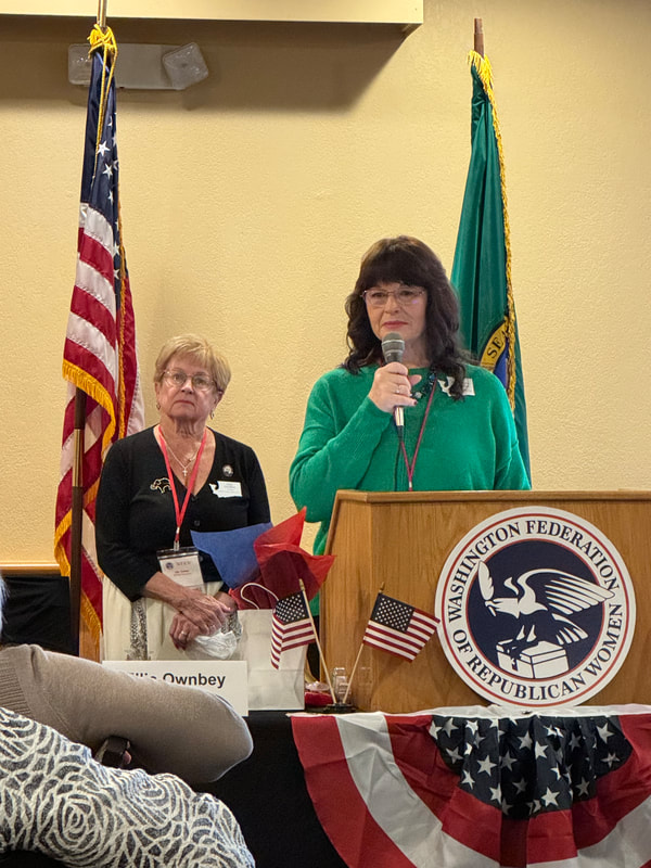 President Ellie Ownbey and Cindi White